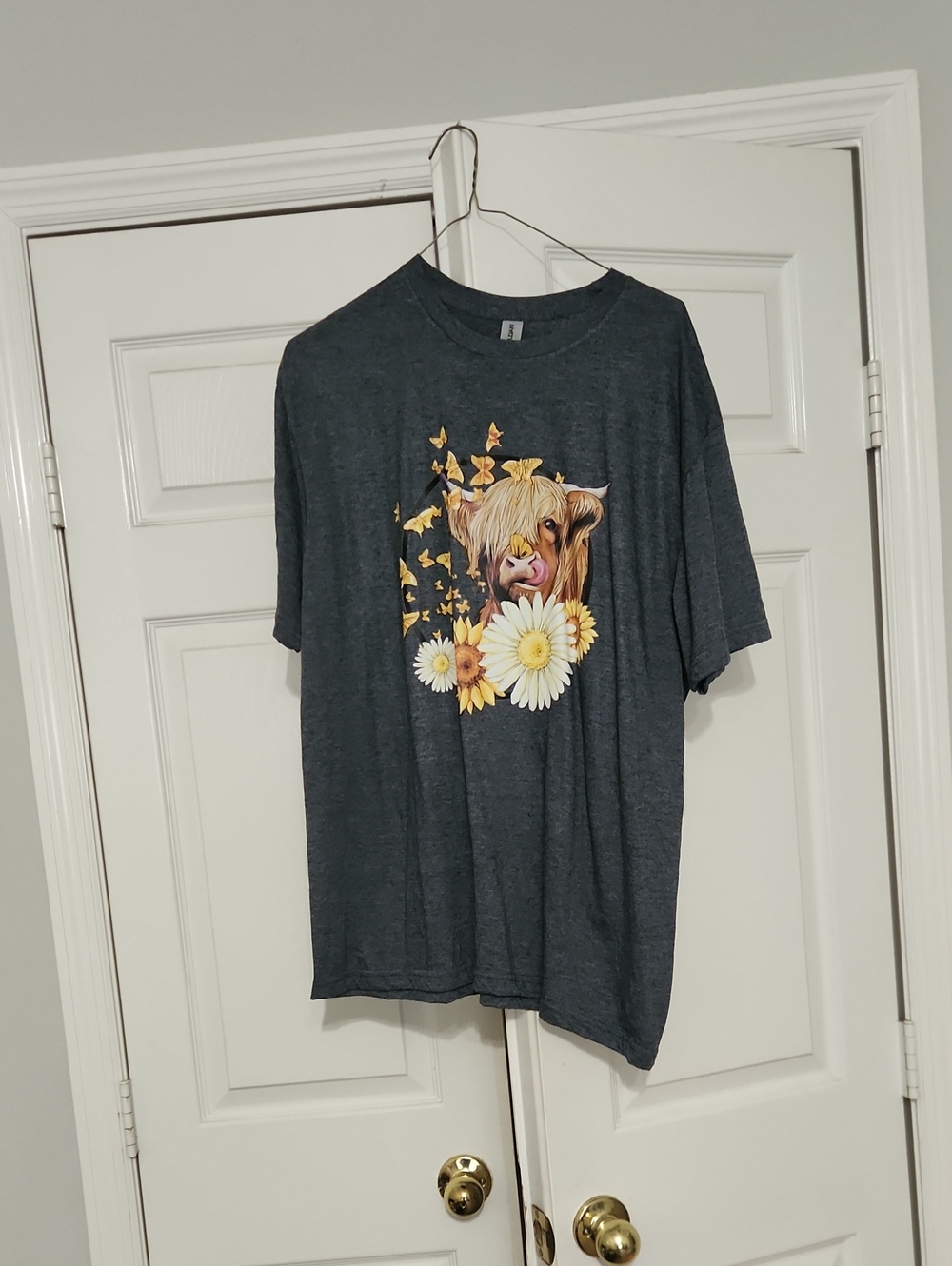 Graphic Cow & Daisy Short Sleeve T-Shirt - Dark Gray